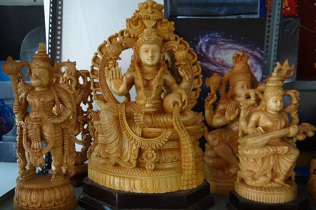 handicrafts-724117_640